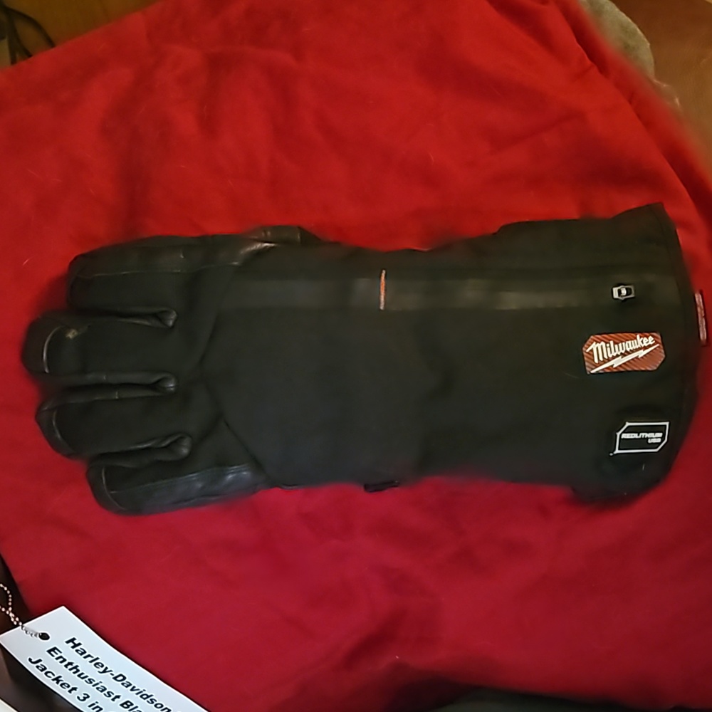ISO Right Glove Only